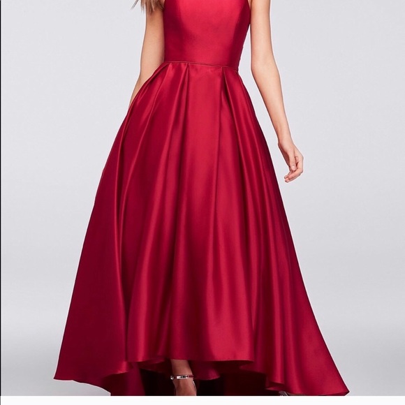 David’s bridal red ball gown - Picture 1 of 7